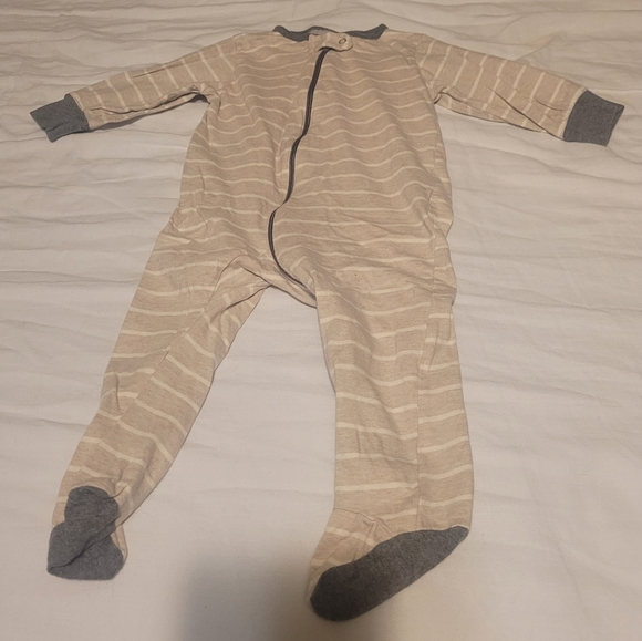 3 pieces of footed pajamas - Picture 8 of 9